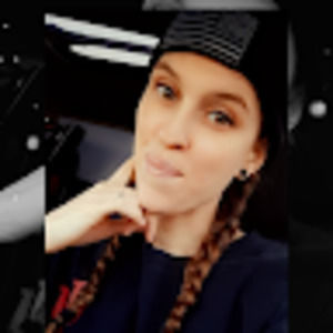 Meet your Posher, Molly